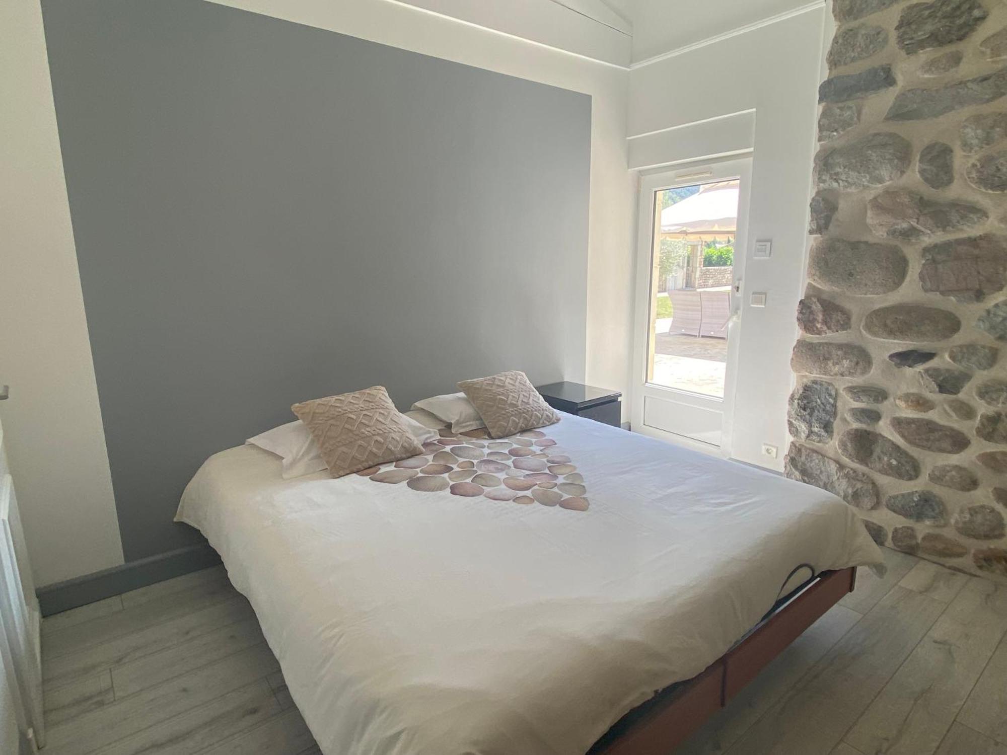 Domaine Les Buis Bed and Breakfast Saint-Fortunat-sur-Eyrieux Buitenkant foto