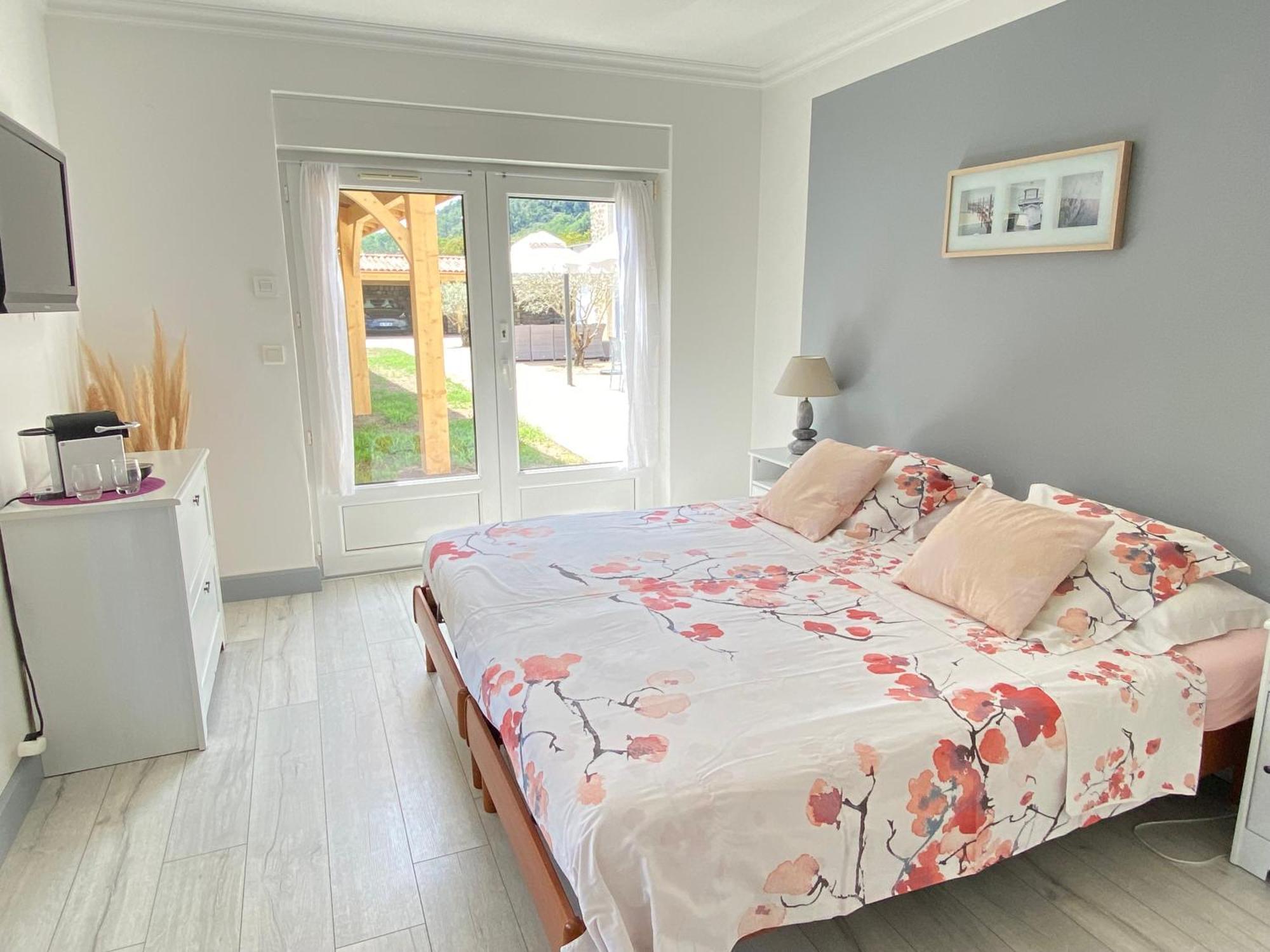 Domaine Les Buis Bed and Breakfast Saint-Fortunat-sur-Eyrieux Buitenkant foto
